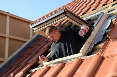 Pose de fenêtres de toit Velux à Bosselshausen